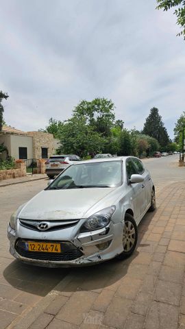 יונדאי i30