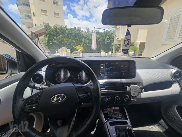 יונדאי i10