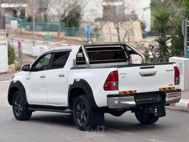 טויוטה היילקס