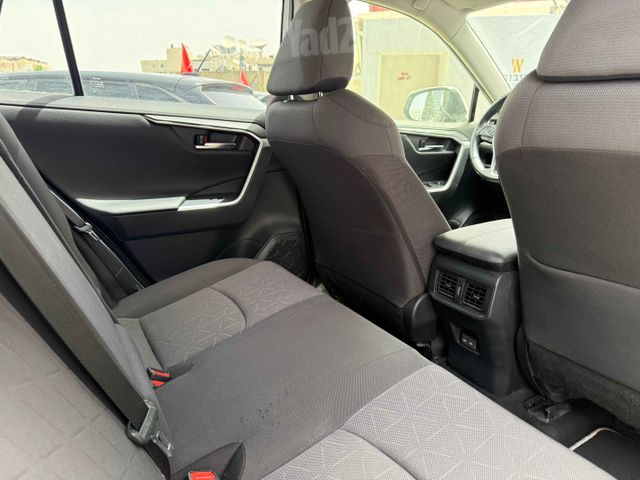 טויוטה RAV4