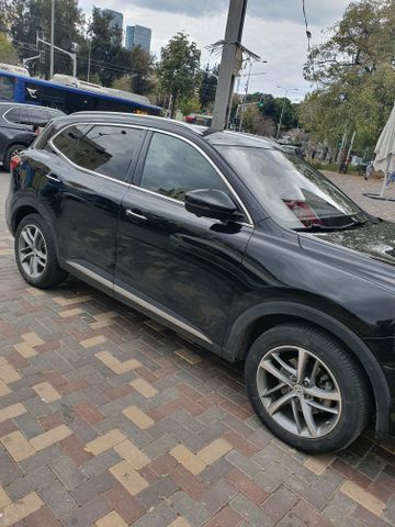 מודעת רכב אם ג'י EHS PHEV