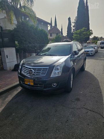 מודעת רכב קאדילק SRX