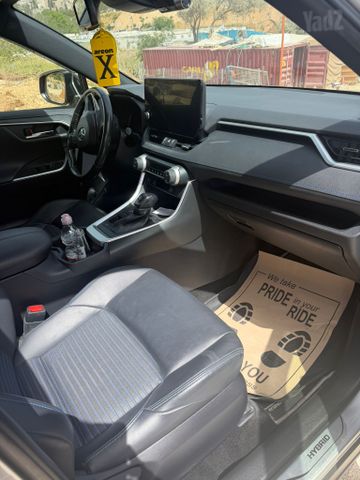 מודעת רכב טויוטה RAV4