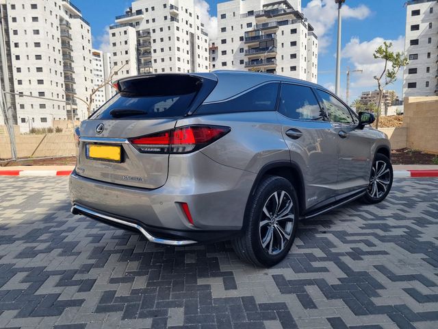 לקסוס RX