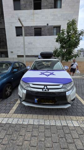 מיצובישי אאוטלנדר