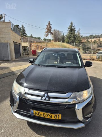 מיצובישי אאוטלנדר