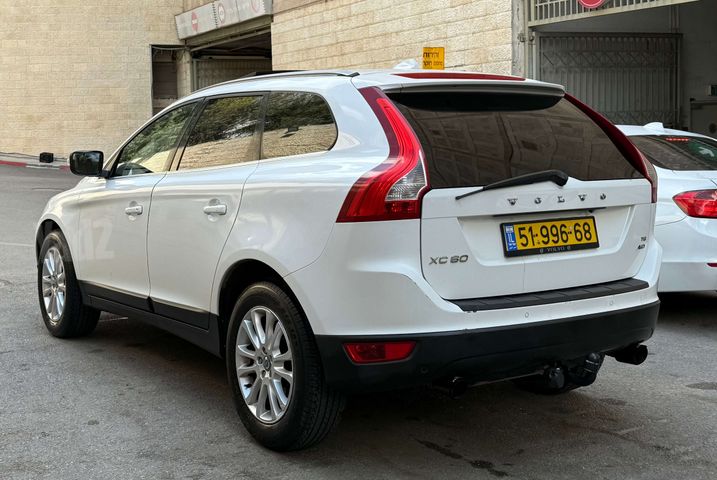 וולוו XC60