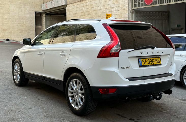 וולוו XC60