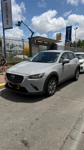 מודעת רכב מאזדה CX-3