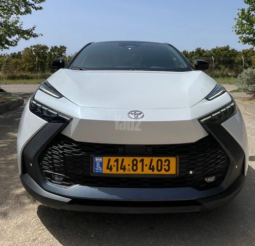 מודעת רכב טויוטה C-HR