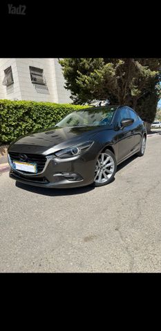 מודעת רכב מאזדה 3
