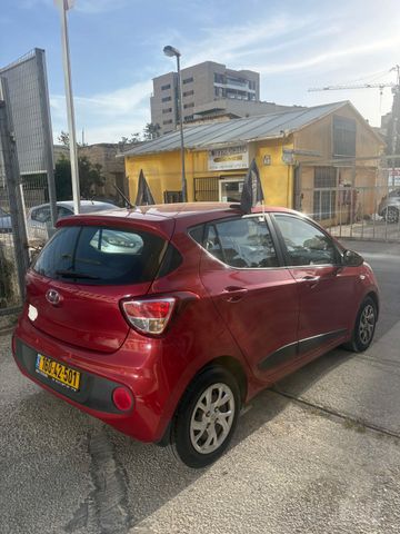 יונדאי i10