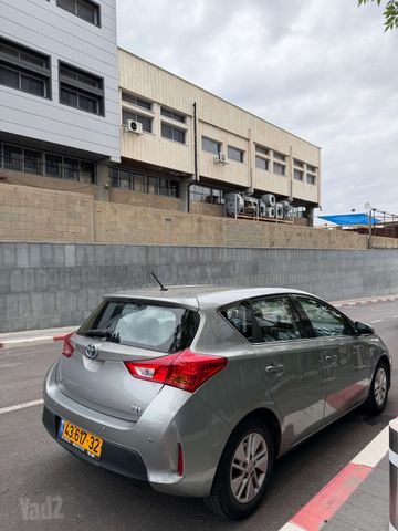 טויוטה אוריס