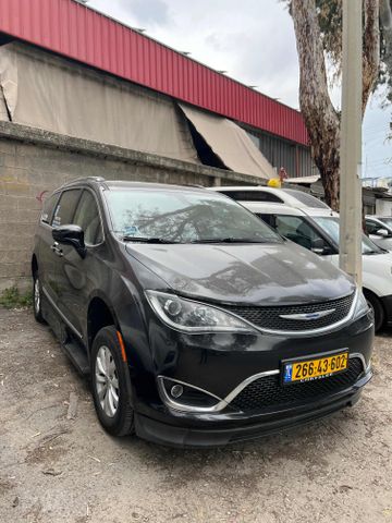 מודעת רכב קרייזלר פסיפיקה