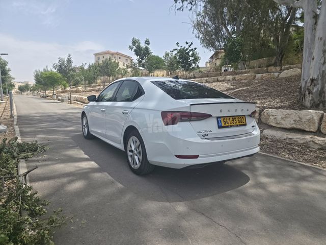 סקודה אוקטביה