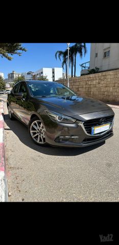 מאזדה 3