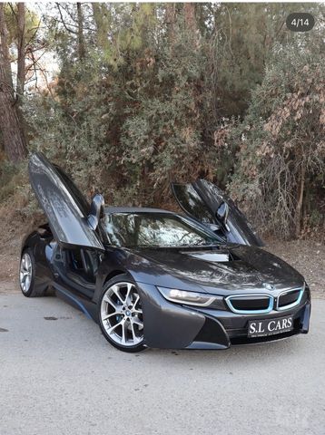 ב מ וו i8