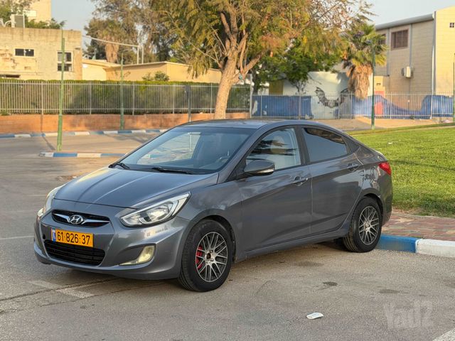 יונדאי אקסנט i25