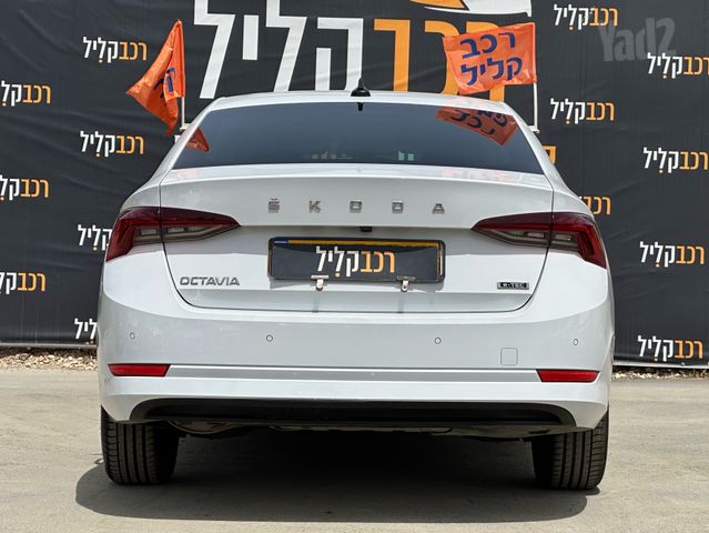 סקודה אוקטביה