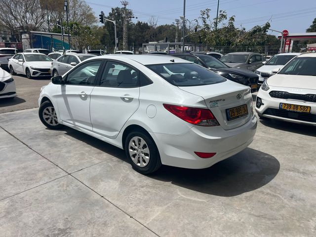 יונדאי אקסנט i25