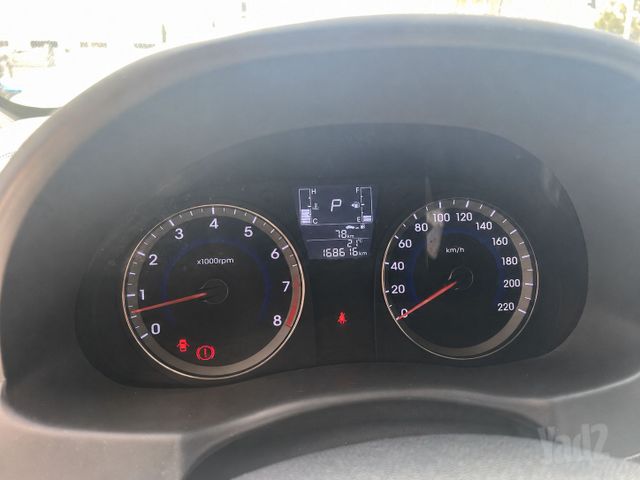 יונדאי אקסנט i25