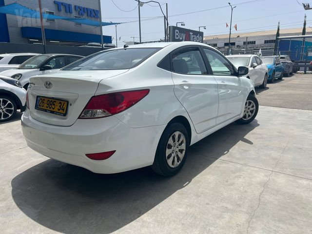 יונדאי אקסנט i25