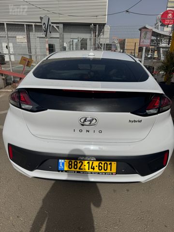 יונדאי איוניק