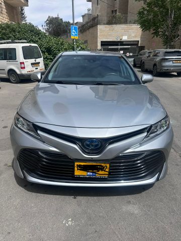 טויוטה קאמרי