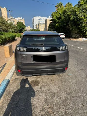 פיג'ו 3008
