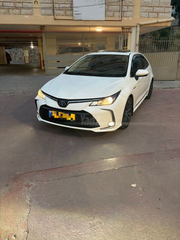 טויוטה קורולה