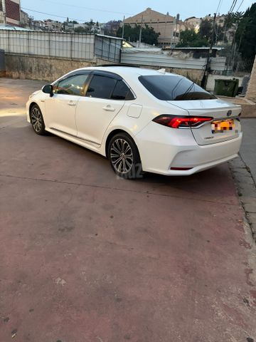 טויוטה קורולה