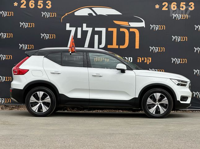 וולוו XC40