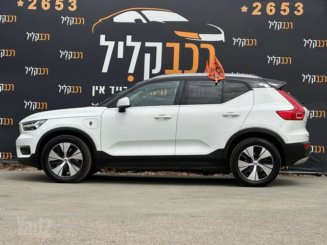 וולוו XC40