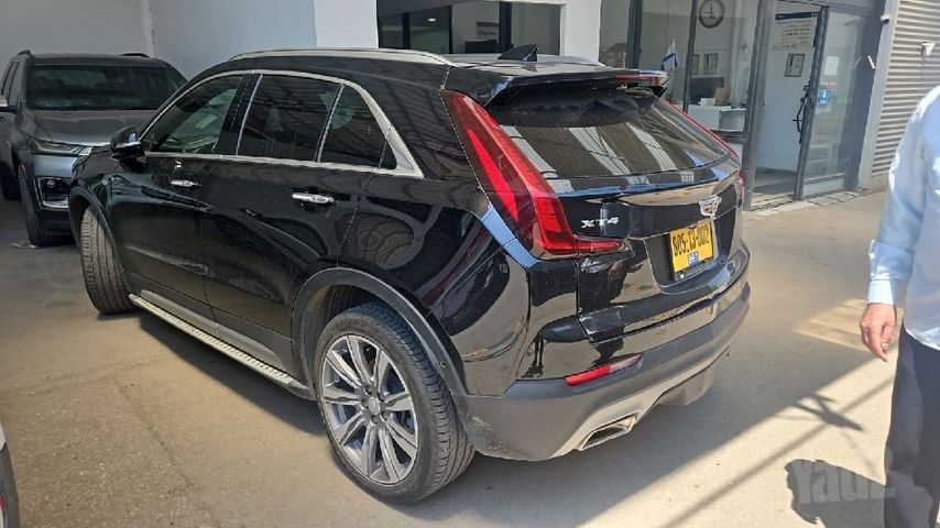 קאדילק XT4