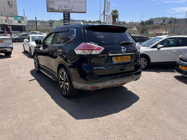 ניסאן אקס טרייל