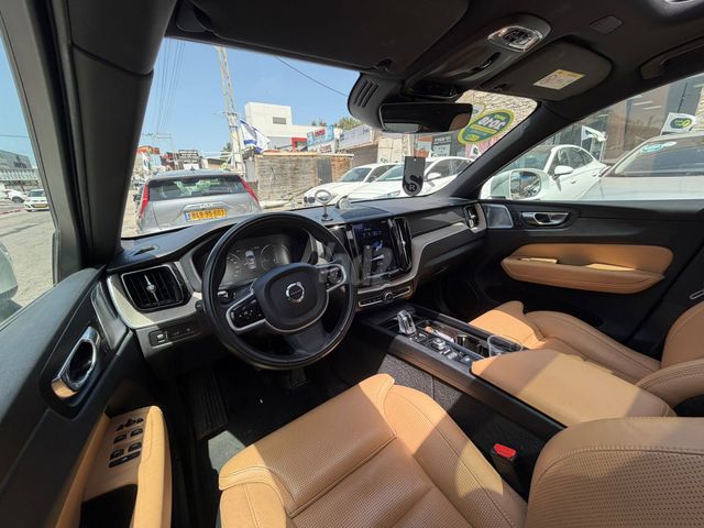 וולוו XC60