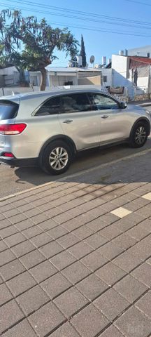 קיה סורנטו