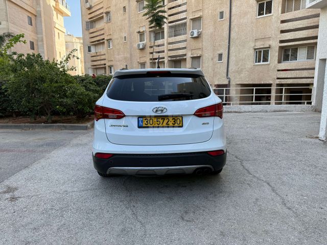 יונדאי סנטה פה