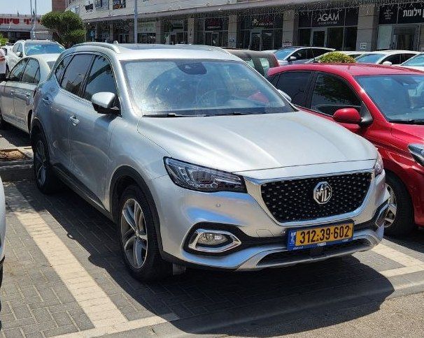 מודעת רכב אם ג'י EHS PHEV