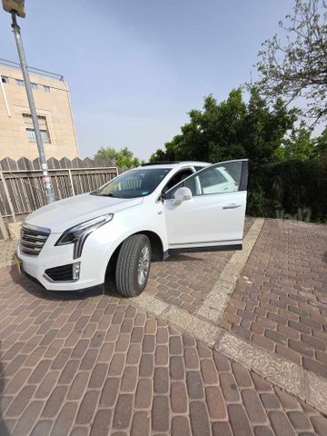 מודעת רכב קאדילק XT5