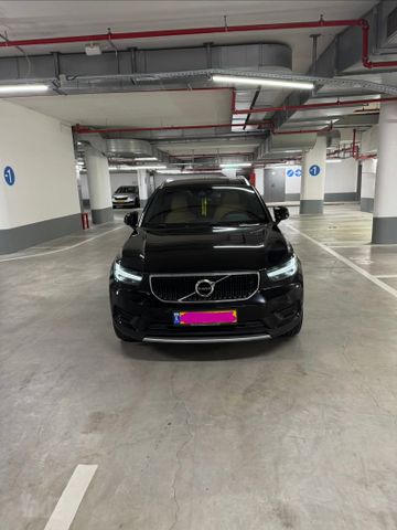וולוו XC40