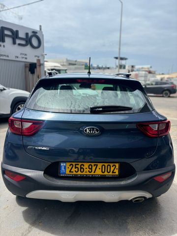 קיה סטוניק