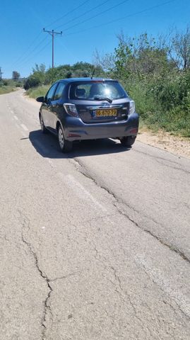 טויוטה יאריס