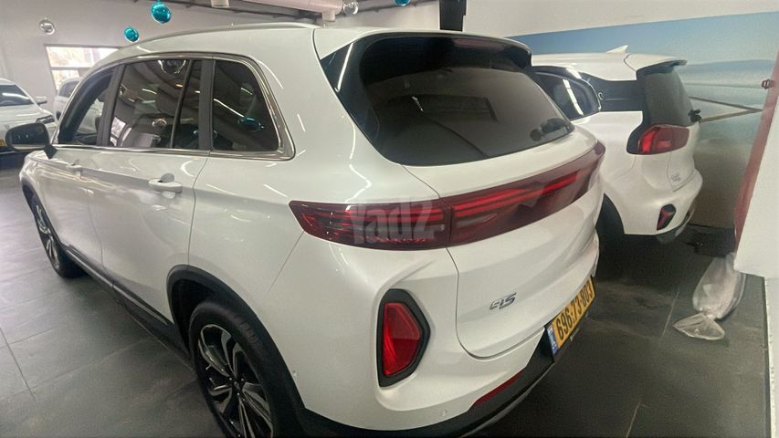 סקייוול ET5