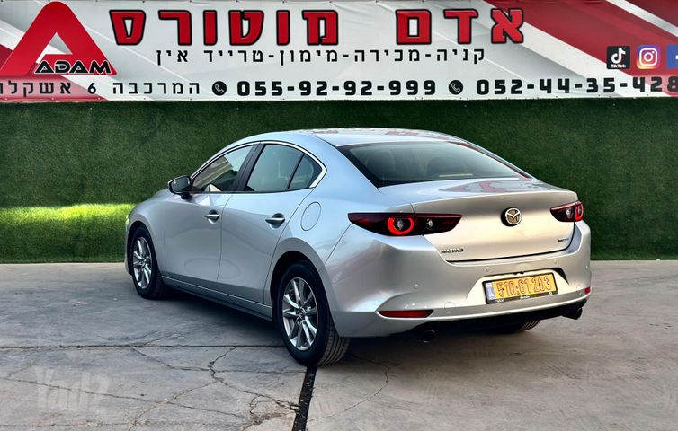 מאזדה 3