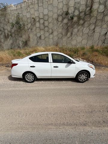 ניסאן אלמרה