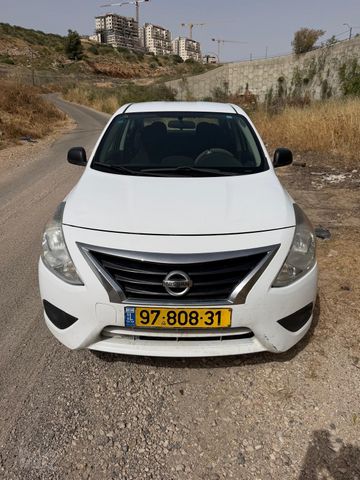 ניסאן אלמרה
