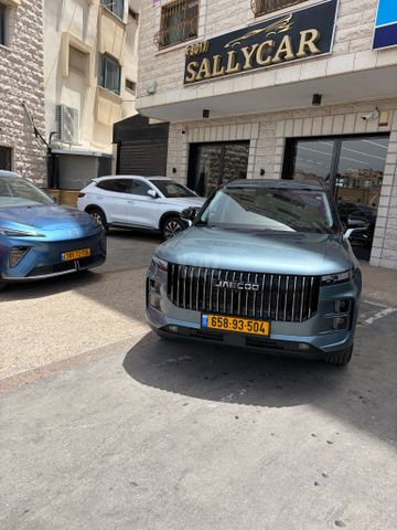 ג'אקו J7