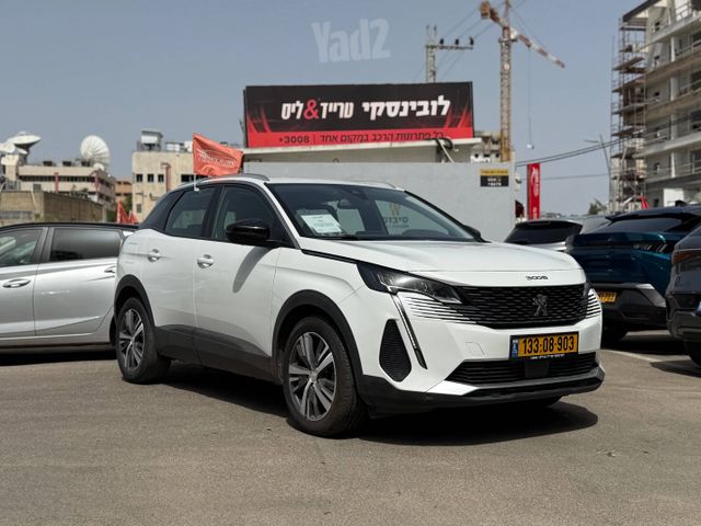 פיג'ו 3008