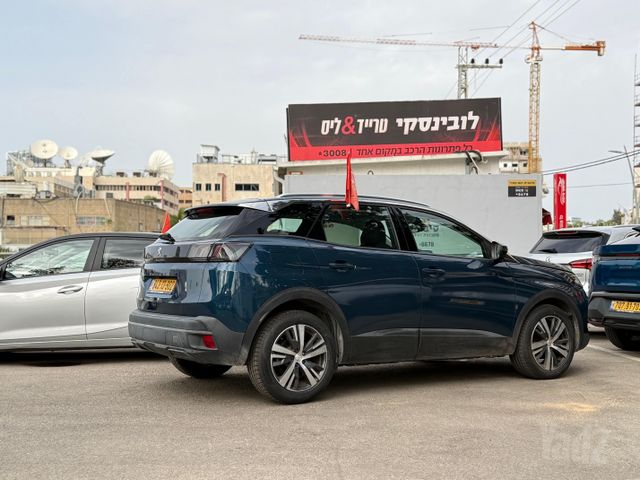 פיג'ו 3008
